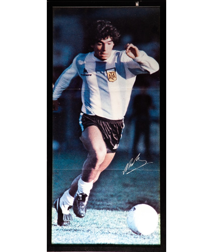 MARADONA CON LA CAMISETA DE LA SELECCION ARGENTINA